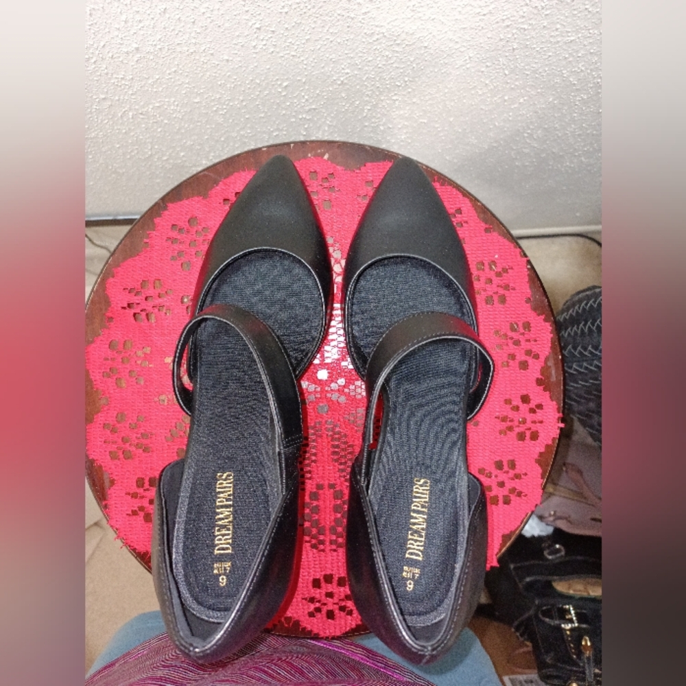 Dream Pairs Women's Black Flats